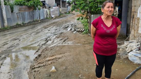 Luz Villavicencio, de 62 años, coordina labores comunitarias en Voluntad de Dios, en Guayaquil, el 28 de enero de 2021.