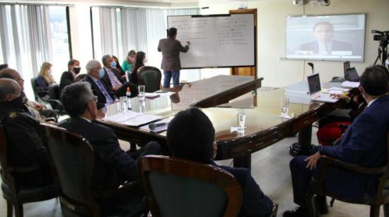 Miembros del Directorio del Isspol en una reunión telemática con Jorge Chérrez, el 1 de febrero de 2021. 