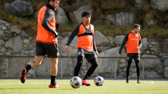 Kike Saverio durante su primer entrenamiento con el FC Andorra, el jueves 4 de febrero de 2021.