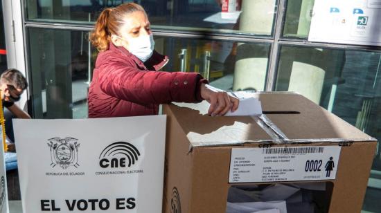 Votación de ciudadanos del Ecuador que viven en Mallorca, España. 7 de febrero de 2021