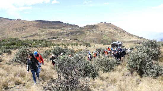 Autoridades del Gobierno visitaron el proyecto minero Río Blanco, en Cuenca, el 24 de octubre de 2017. 