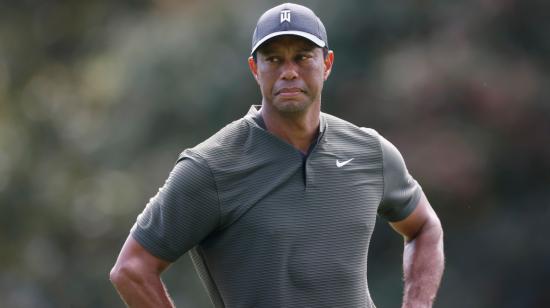 Tiger Woods en el hoyo 15 durante la primera ronda del Torneo Masters 2020, en el Augusta National Golf Club.