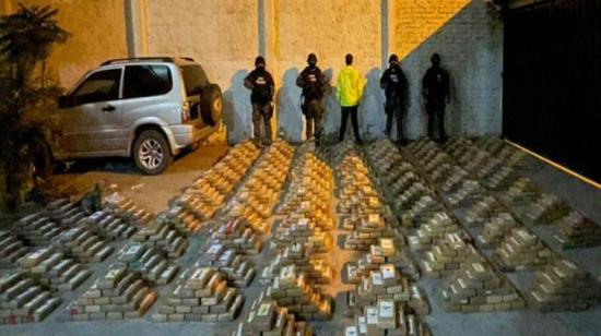 El 25 de febrero de 2021 la Policía incautó 1,9 toneladas de cocaína en Manta.