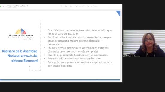 La presidenta de la Comisión de Enmiendas, Elizabeth Cabezas, durante el segundo debate de las reformas constitucionales, el 16 de marzo de 2021.