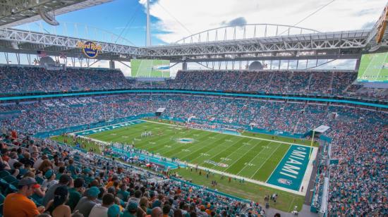 El Hard Rock Stadium es un estadio ubicado en Miami Gardens, en el estado de la Florida.