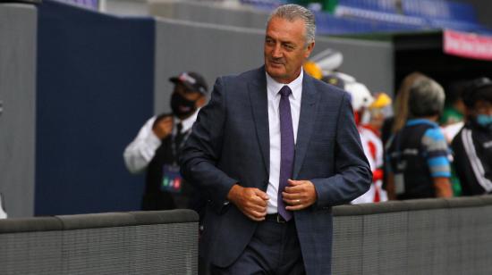 El entrenador Gustavo Alfaro durante el partido de Ecuador ante Bolivia, en el estadio Banco Guayaquil, el lunes 29 de marzo de 2021. 