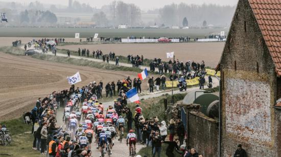 Para muchos aficionados y ciclistas, la París-Roubaix es la carrera más atractiva del calendario internacional.