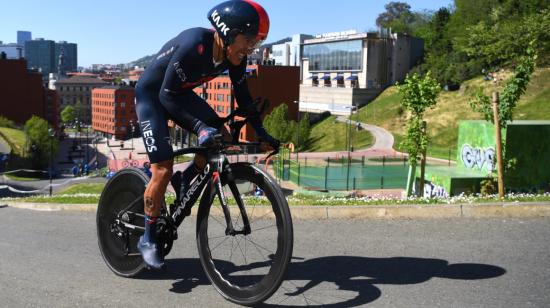 Richard Carapaz durante su participación en la contrarreloj de la Vuelta al País Vasco, el 5 de abril de 2021.