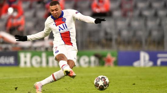 Kylian Mbappé durante el partido de los cuartos de final de la Champions League frente al Bayern, el miércoles 7 de abril de 2021.