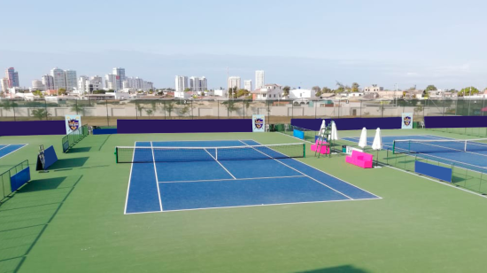 Vista panorámica de la cancha 2 del Salinas Golf & Tenis Club, sede de los torneos.