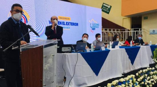 El CNE realizó la validación de la base de datos y repositorios de imágenes de actas del exterior este 10 de abril de 2021, previo al inicio de la jornada electoral.