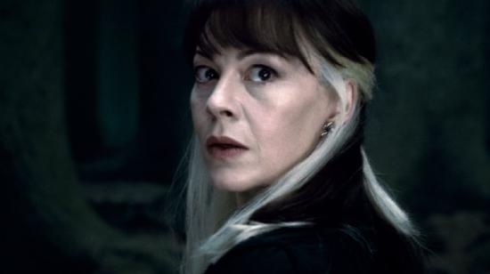 La actriz Helen McCrory, interpretando Narcissa Malfoy en la última entrega de la saga de 'Harry Potter'.