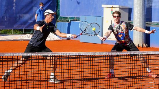 Gonzalo Escobar y Ariel Behar en los cuartos de final de dobles del Serbia Open 2021. 