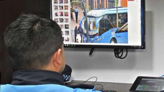 El sistema de monitoreo de cámaras de video vigilancia funciona en el Cuerpo de Agentes de Control Metropolitano.