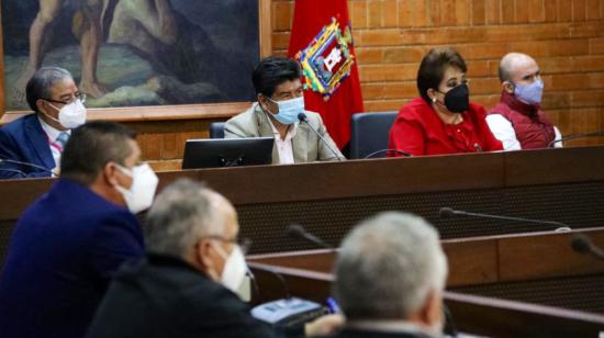 El alcalde de Quito, Jorge Yunda, durante una reunión con los presidentes del las parroquias rurales, el 10 de mayo de 2021.