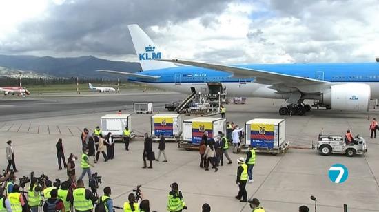 Un cargamento con 700.000 vacunas llegaron a Ecuador el 10 de abril de 2021.