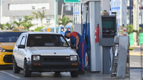 Una gasolinera en Manta, en diciembre de 2021.