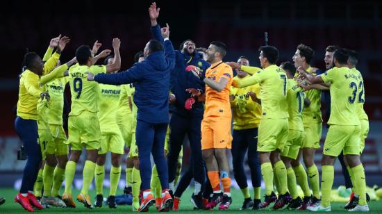 Los jugadores del Villarreal celebran la victoria ante Arsenal, por la Europa League, el 6 de mayo de 2021.