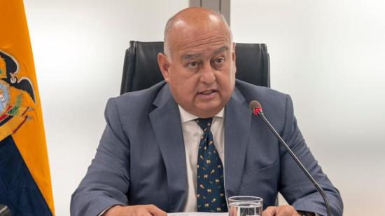 El ministro de Finanzas, Mauricio Pozo, en una rueda de prensa en Quito, el 21 de mayo de 2021. 