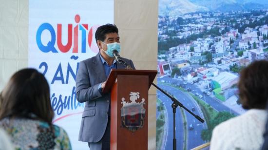 El alcalde de Quito, Jorge Yunda, en la presentación de la campaña que busca sembrar un millón de árboles en la ciudad, el 14 de mayo de 2021.