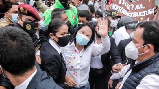 La candidata Keiko Fujimori llega al puesto de votación en Lima el 6 de junio de 2021.