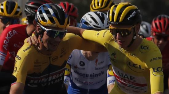 Primoz Roglic y Tadej Pogacar en la última etapa del Tour de Francia 2020. 