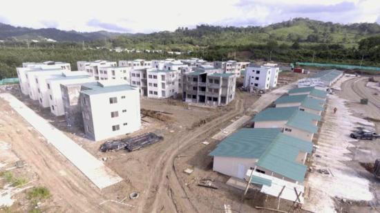 Vista panorámica de la construcción por parte del Gobierno del  Conjunto Habitacional El Coral, en la provincia de Esmeraldas, en febrero de 2020.