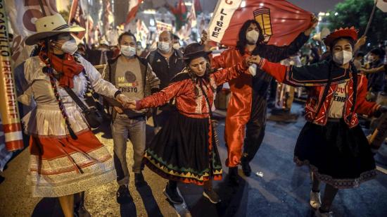 Simpatizantes del izquierdista Pedro Castillo participan en una movilización. Lima, 26 de junio de 2021