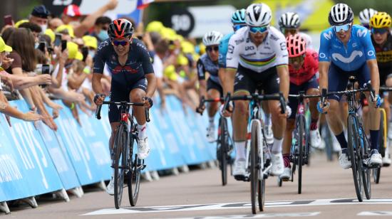 El ecuatoriano Richard Carapaz fue atrapado por el grupo de favoritos en la línea de meta de la Etapa 7 del Tour de Francia, el viernes 2 de julio de 2021. 