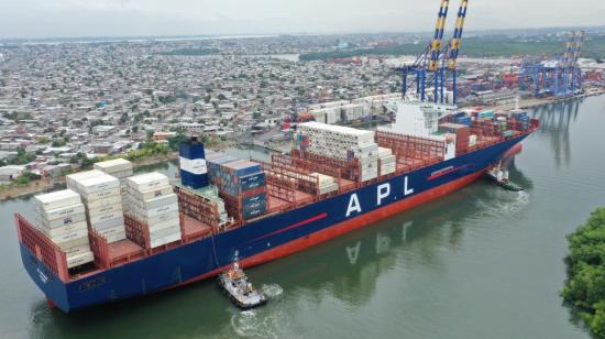 Las mayores navieras del mundo operan desde el puerto de Guayaquil.