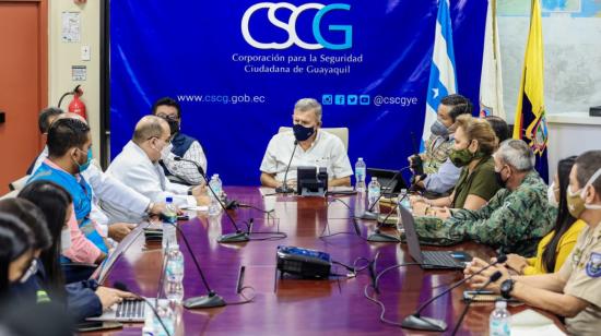 La Mesa Técnica de Salud del COE de Guayaquil se reunió para analizar el aumento de los casos de dengue en la ciudad.