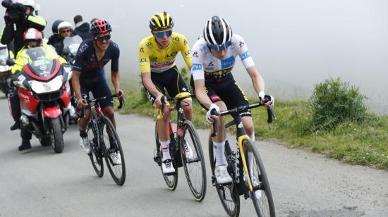 Jonas Vingegaard, Tadej Pogacar y Richard Carapaz, los tres protagonistas de la Etapa 17 del Tour, el 14 de julio de 2021. 