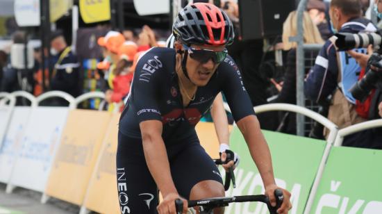 Richard Carapaz en la meta del Col du Portet, en la Etapa 17 del Tour de Francia, el miércoles 14 de julio de 2021. 