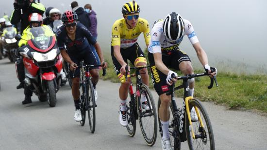 Richard Carapaz, Tadej Pogacar y Jonas Vingegaard, durante la Etapa 17 del Tour de Francia, el 14 de julio de 2021.