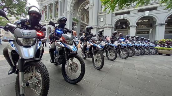 El Municipio de Guayaquil entregó 50 motos a la Policía Nacional para reforzar las labores de patrullaje, el 3 de agosto de 2021.