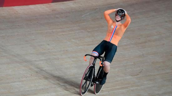 Shanne Braspennincx, celebrando la victoria de la carrera de keirin de los Juegos de Tokio, el 5 de agosto de 2021. 