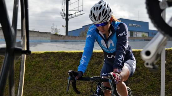 En Ecuador, Miryam Núñez corre para el Movistar y en Colombia para el Liro Sport.