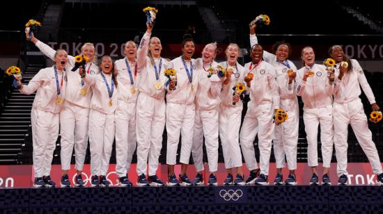 El equipo de voleibol femenino logró el oro y permitió que Estados Unidos ocupe el primer lugar del medallero de los Juegos Olímpicos de Tokio. 