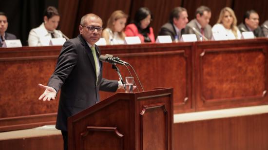 El vicepresidente Jorge Glas comparece ante la Comisión de Fiscalización de la Asamblea, el 21 de junio de 2017.