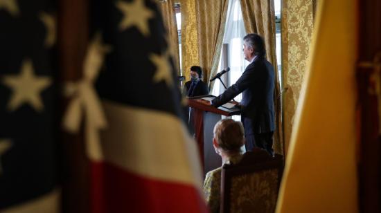 El presidente Guillermo Lasso en una reunión de cooperación con Estados Unidos, en Carondelet, el 27 de agosto de 2021.