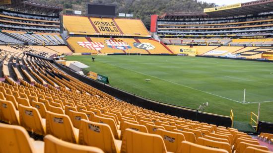 Vista desde el palco bajo del estadio Banco Pichincha.