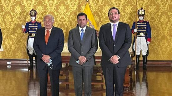 José Yunez, Galo Robalino y Ralph Suástegui, fueron posesionados como nuevas autoridades por el presidente Guillermo Lasso, el 31 de agosto de 2021 en Carondelet.