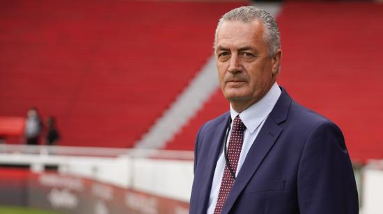 Gustavo Alfaro, durante un partido de la Selección por las Eliminatorias a Catar 2022, en el Estadio Rodrigo Paz Delgado, en Quito. 