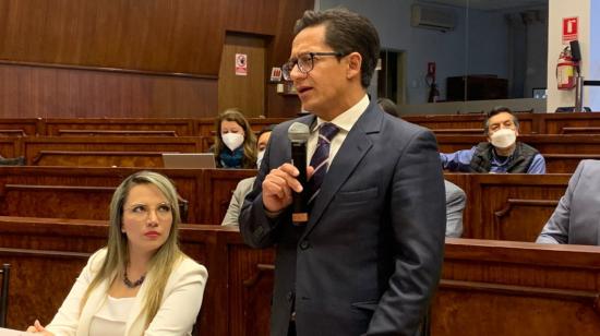 Freddy Carrión, defensor del Pueblo, comparece ante la Comisión de Fiscalización en medio del trámite del juicio político en su contra, el 4 de septiembre de 2021.