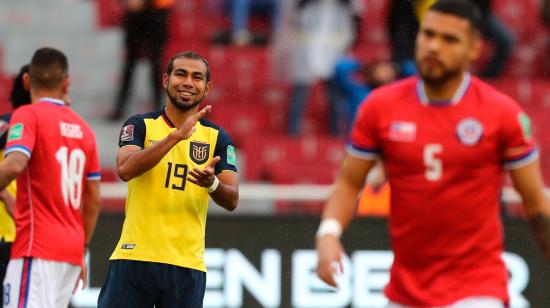 Junior Sornoza durante el partido de Ecuador vs. Chile por las Eliminatorias al Mundial de Catar, el domingo 5 de septiembre de 2021.