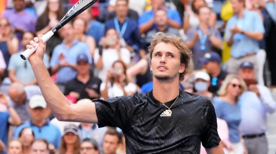 Alexander Zverev festeja su victoria en el US Open, el miércoles 8 de septiembre de 2021.