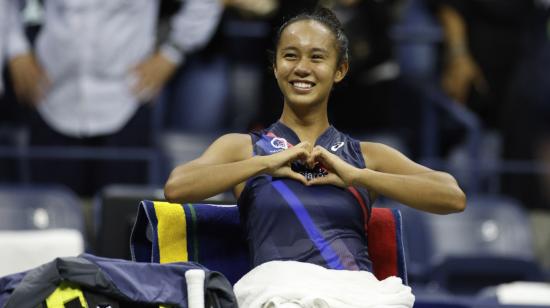 Leylah Fernández festeja su victoria en las semifinales del US Open, en Nueva York, el 9 de septiembre de 2021.