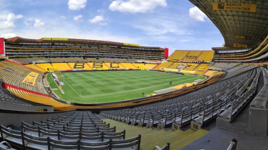 Imagen panorámica del Estadio Banco Pichincha, antes del partido entre Barcelona y Flamengo, el miércoles 29 de septiembre de 2021.