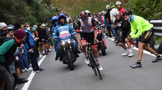 El esloveno TAdej Pogacar, durante su ataque en Il Lombardía, el sábado 9 de octubre de 2021. 