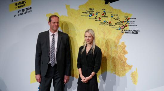 El director del Tour de Francia, Christian Prudhomme y la Directora del Tour de Francia femenino, Marion Rousse, durante la presentación del Tour 2022.